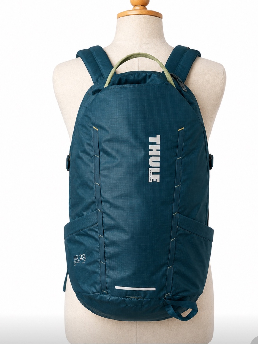 Thule Stir 20L Backpack Teal Hiking Daypack